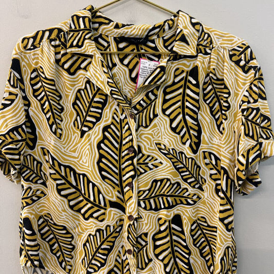 Jane and Delancey Black/ Yellow Print Short Sleeve Button Down Top Medium