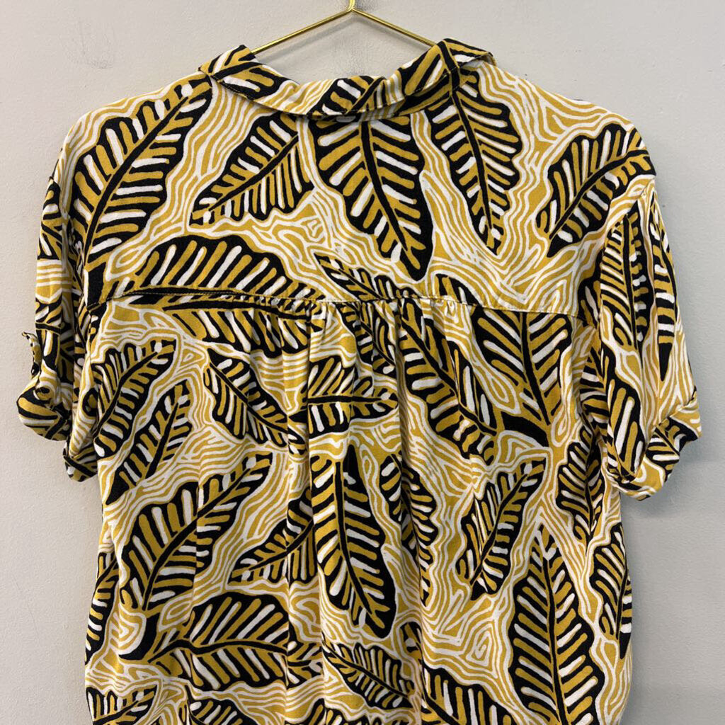 Jane and Delancey Black/ Yellow Print Short Sleeve Button Down Top Medium