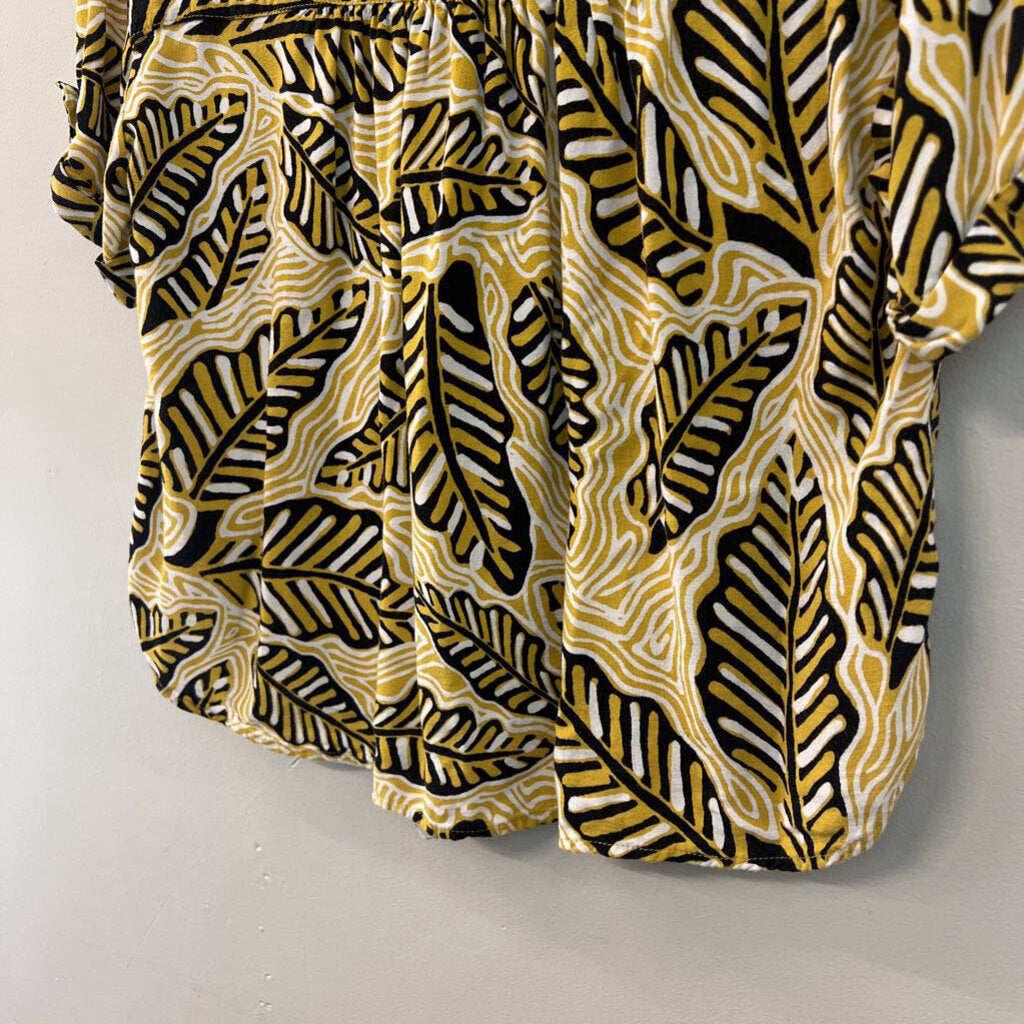 Jane and Delancey Black/ Yellow Print Short Sleeve Button Down Top Medium