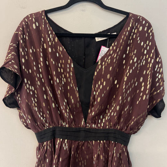 The Addison Story Burgundy/ Metallic Gold Dot Short Sleeve Top Medium