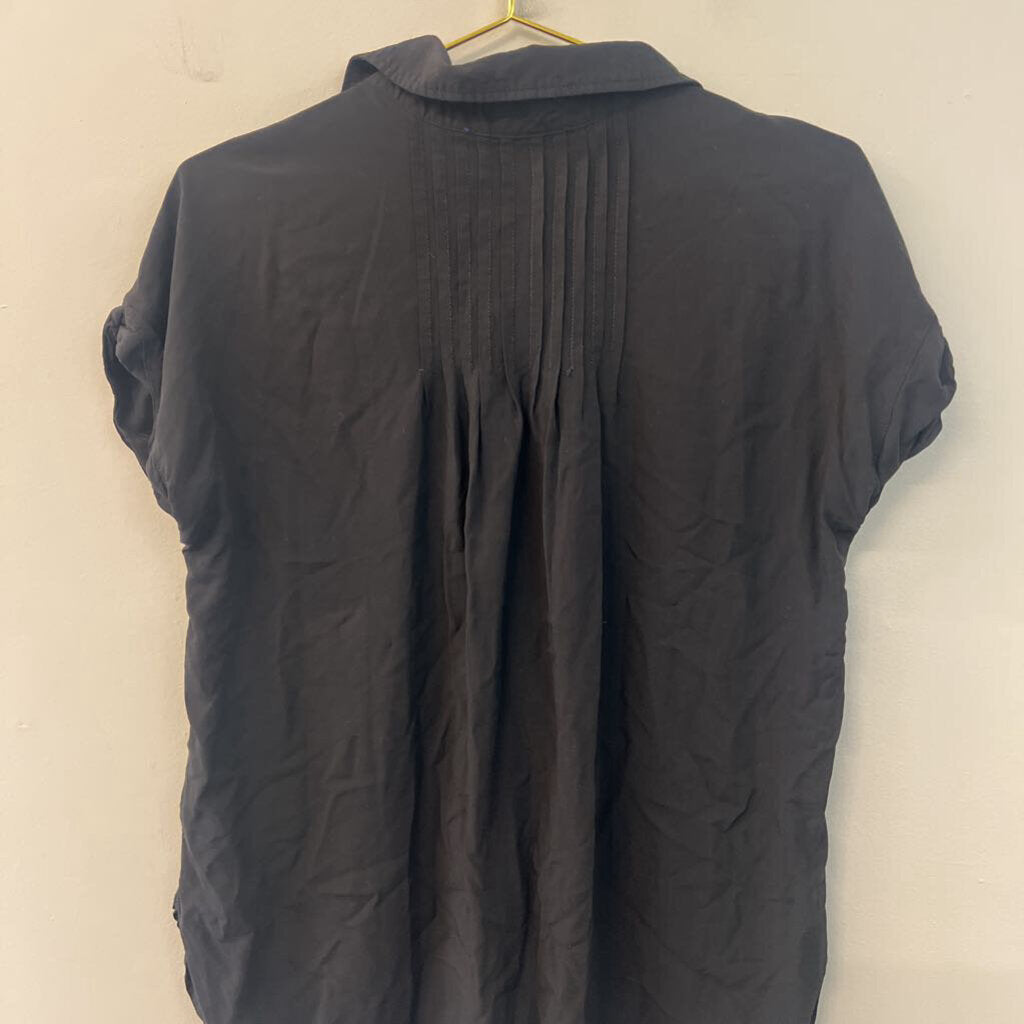 Casacabana Black Short Sleeve Button Down Top Small