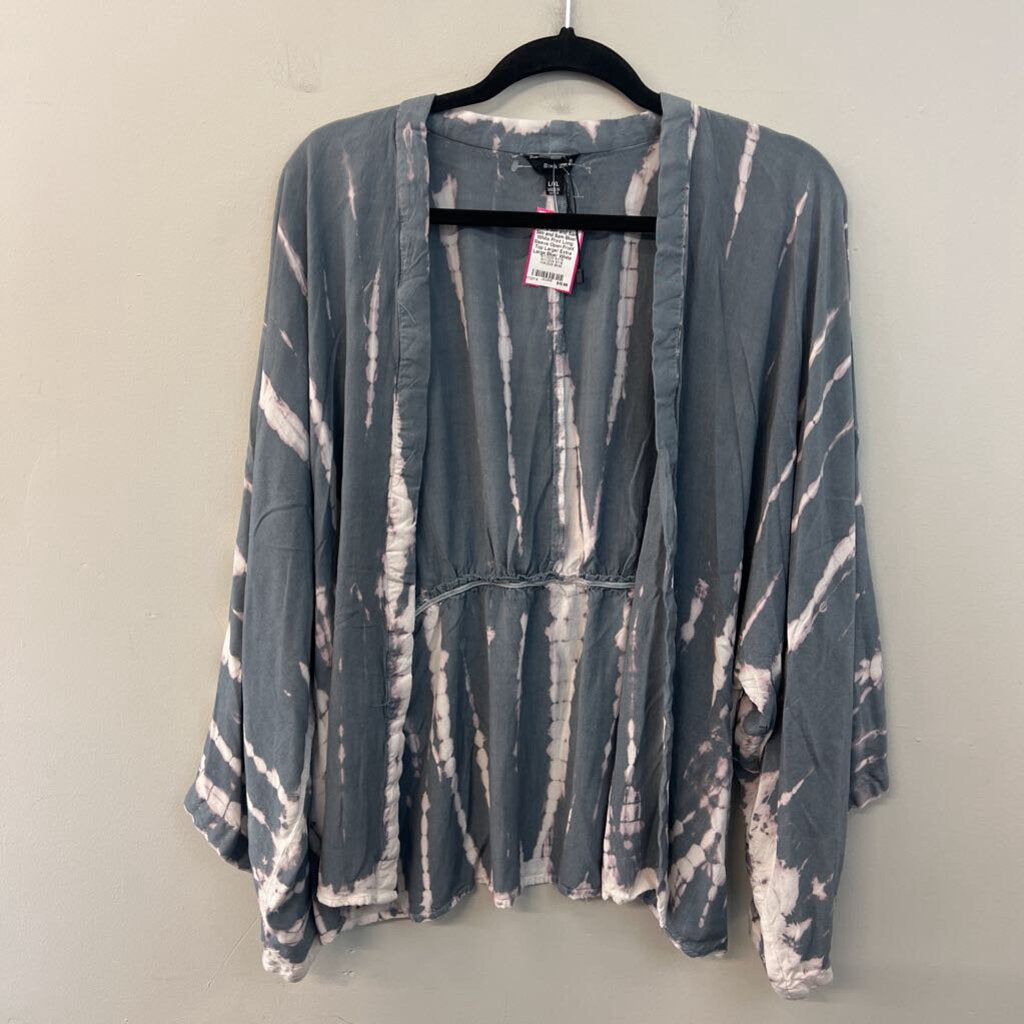 Sim and Sam Blue/ White Print Long Sleeve Open Front Top Large/ Extra Large