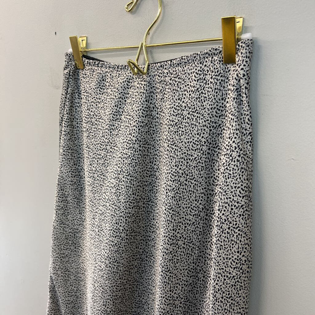 Sienna Sky Cream/ Black Print Silky Skirt Small