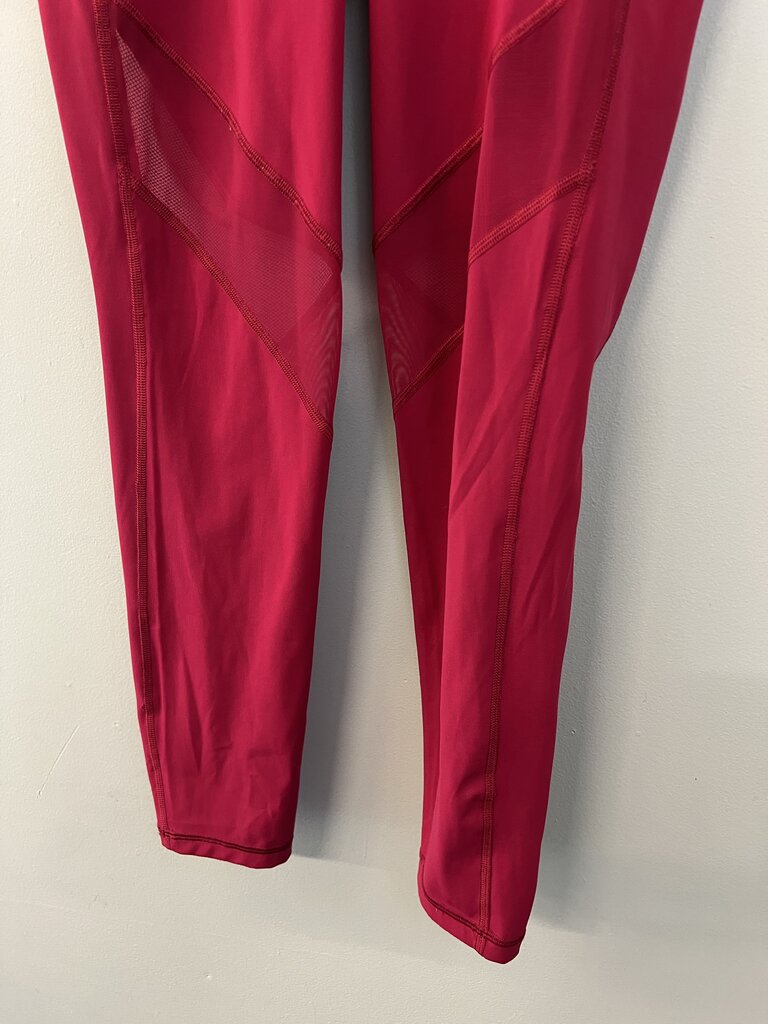 Lululemon Berrys Cropped Athletic Leggings