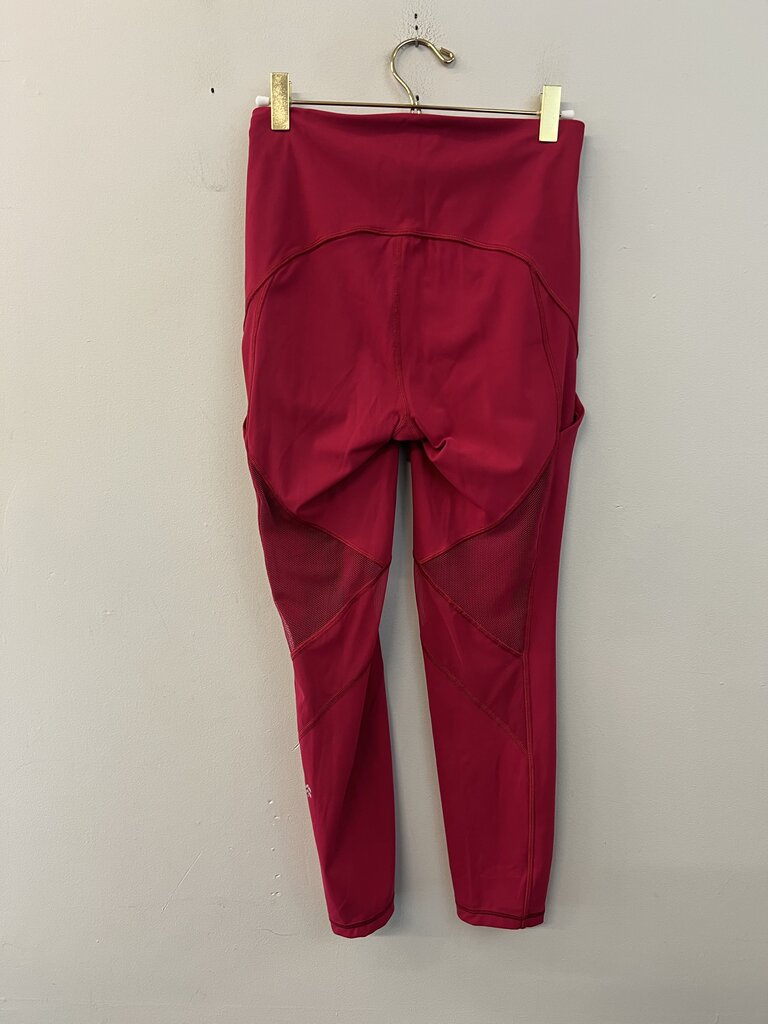 Lululemon Berrys Cropped Athletic Leggings