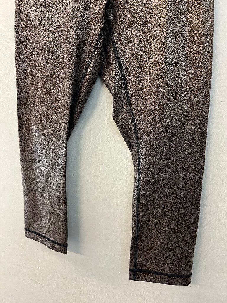 Lululemon Black/ Gold Cropped Athletic Leggings 6