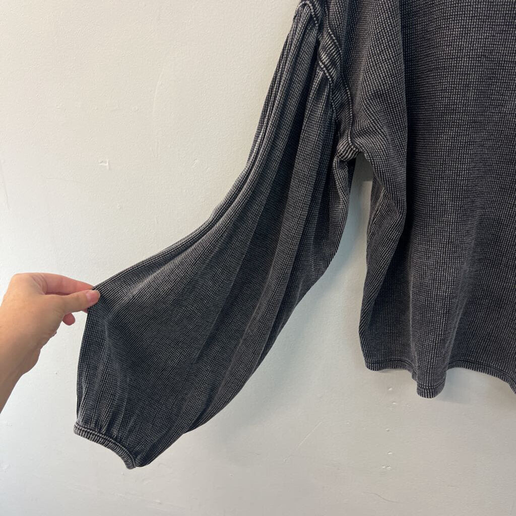 Z Supply Black/ Grey Textured Long Sleeve Top Large