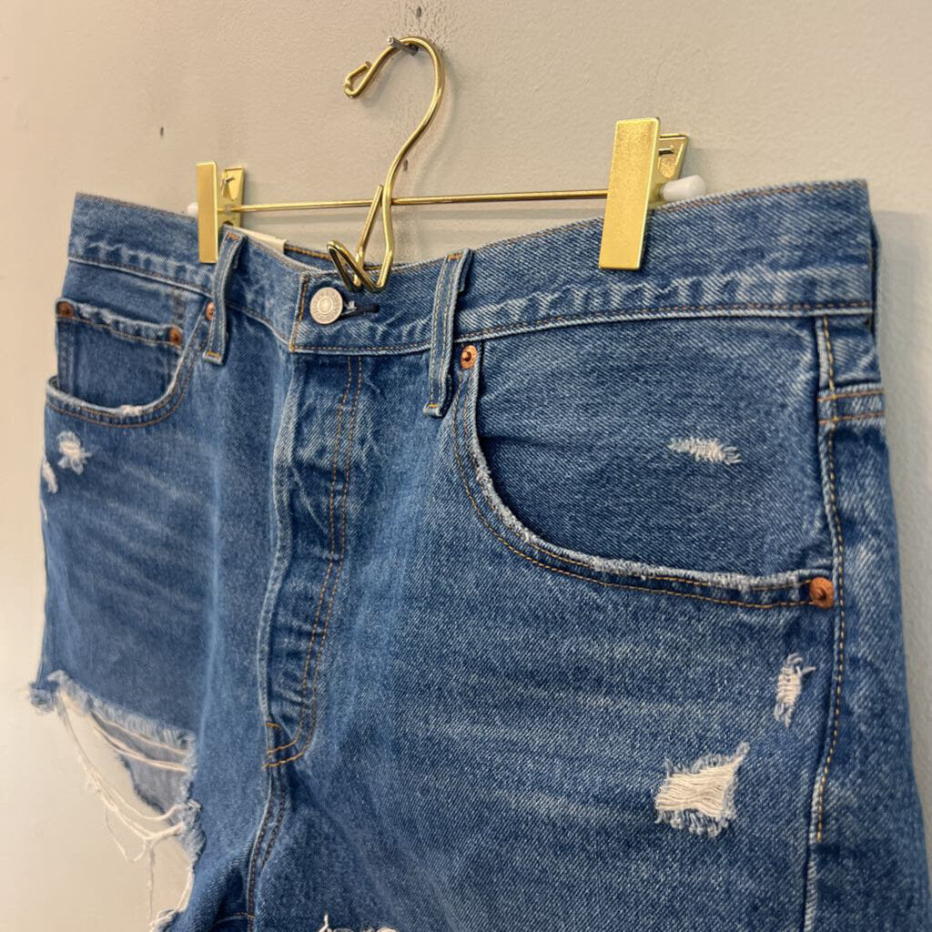 Levi Medium Wash Raw Hem 501 Shorts 34