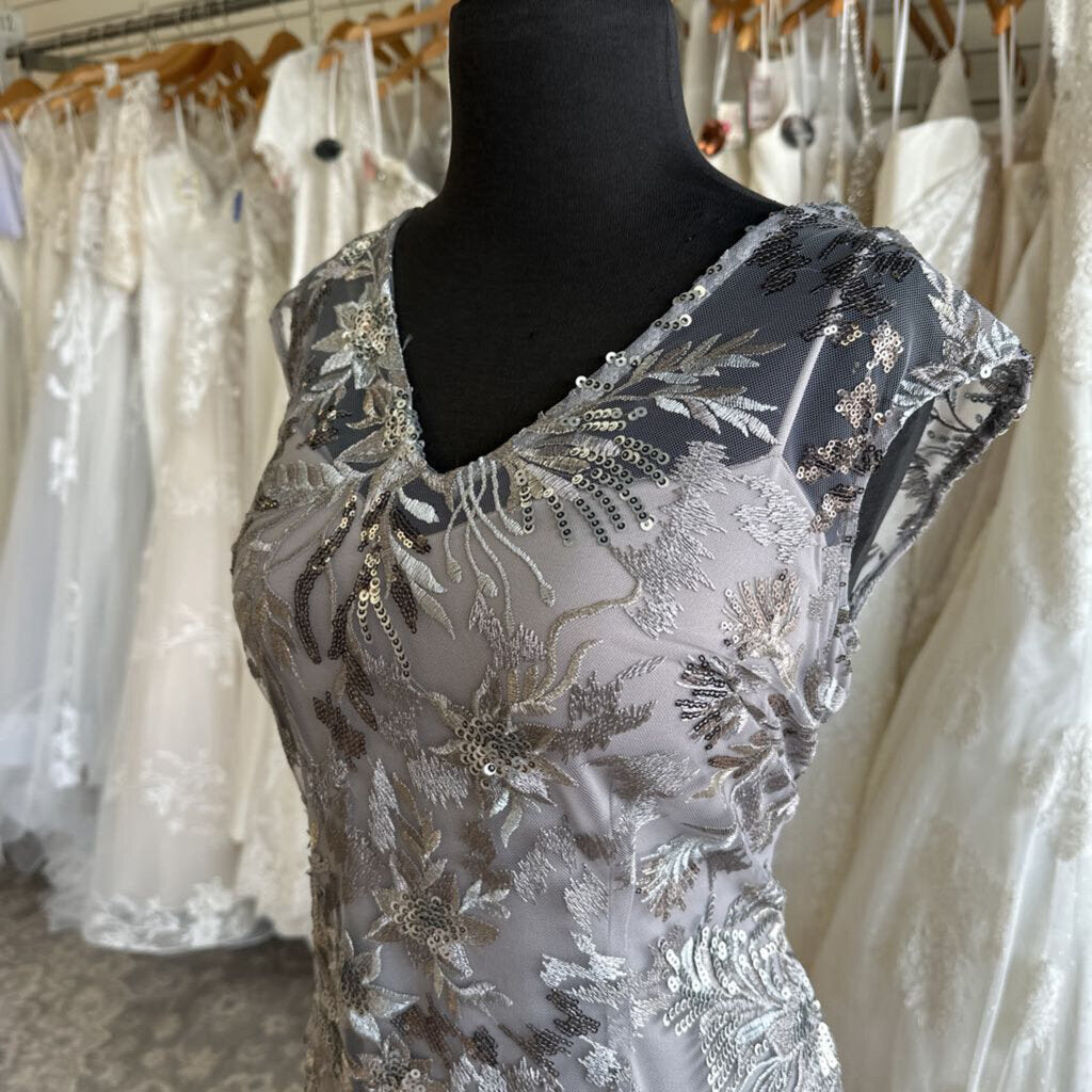 Alex Evenings Grey Sequin Embroidered Short Formal Dress 14 Petite