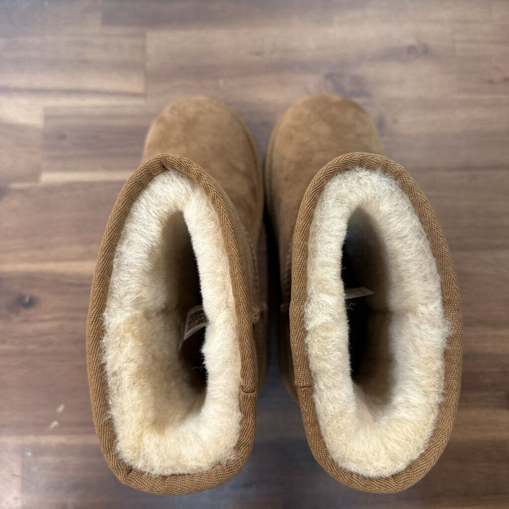 Ugg Brown Suede Classic Short Boots 6