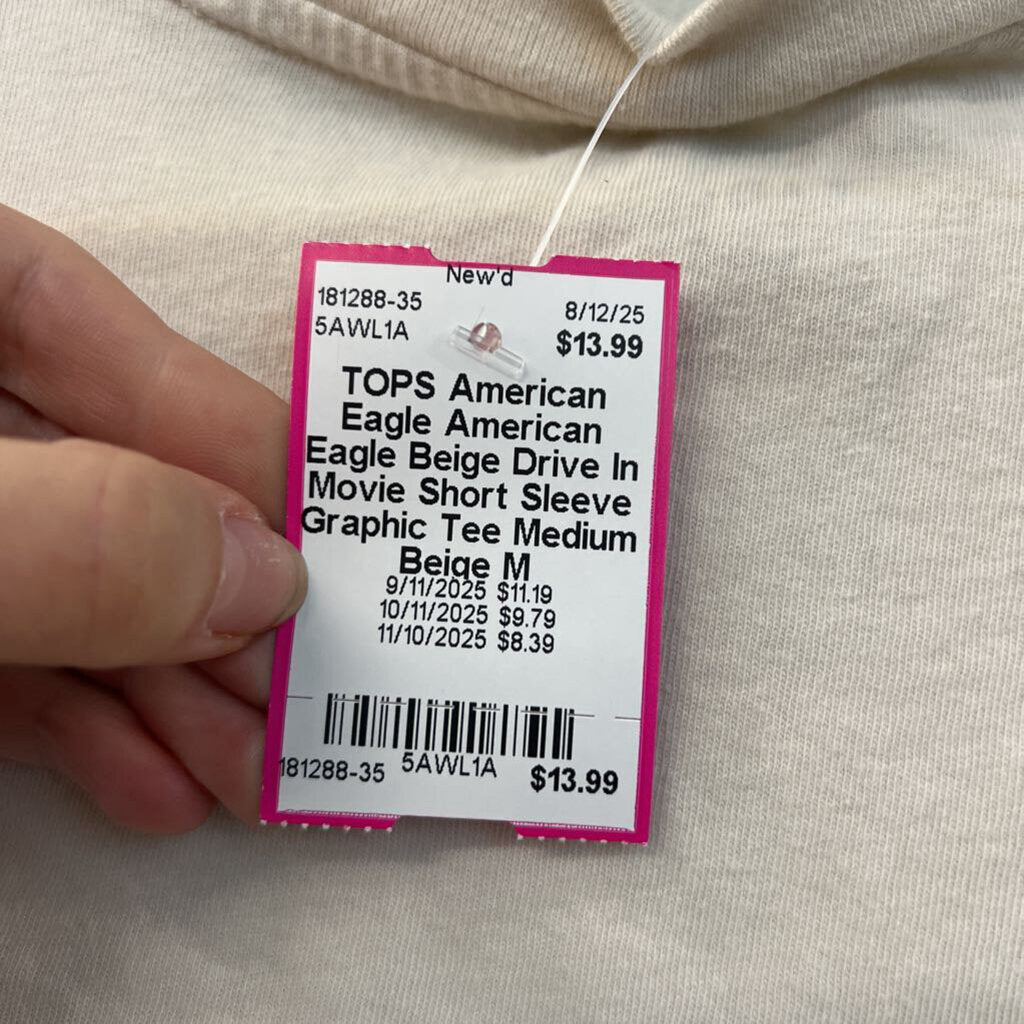 American Eagle Beige Drive In Movie Short Sleeve Graphic Tee Medium