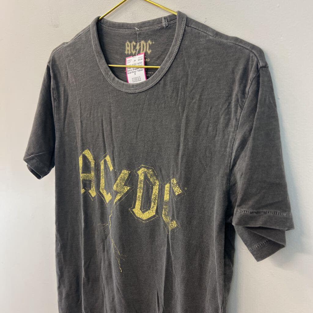 ACDC Grey/ Yellow Short Sleeve Graphic Tee Small