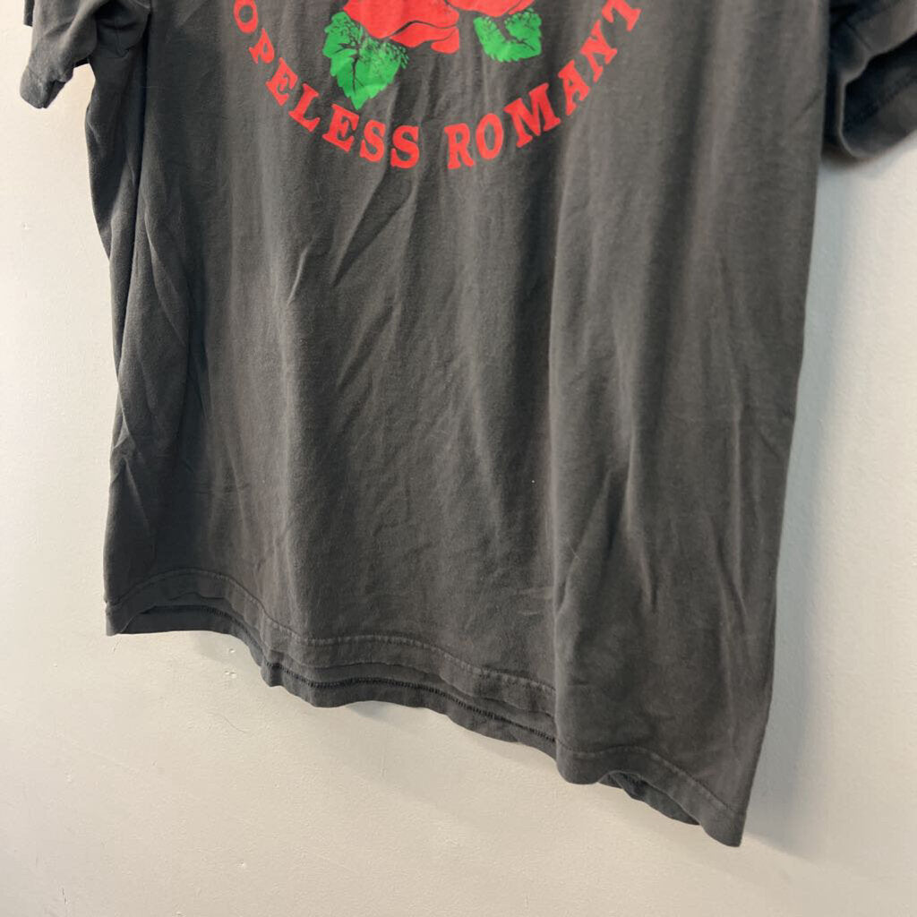 Grey/ Red Michelle Brach Short Sleeve Graphic Tee Extra Large