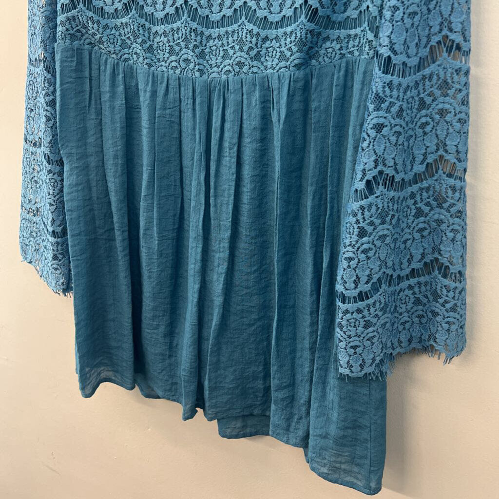 Umgee Blue Lace Bell Long Sleeve Dress Small