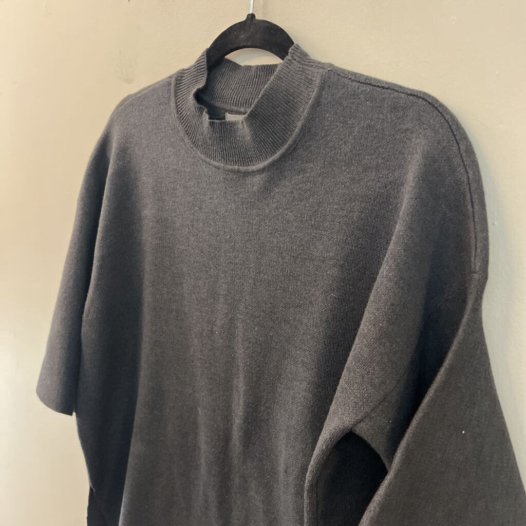 Sunday in Brooklyn Grey Short Ruffle Sleeve Mock Neck Top Small