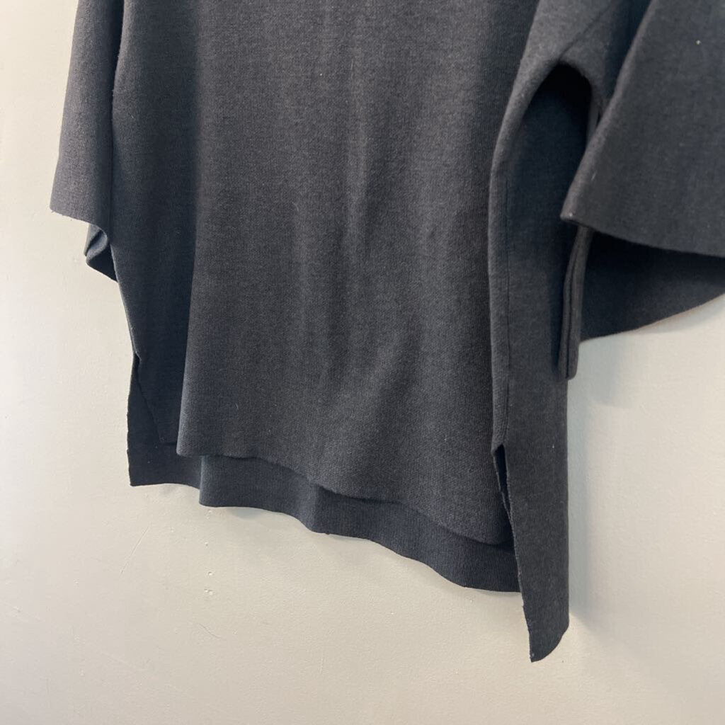 Sunday in Brooklyn Grey Short Ruffle Sleeve Mock Neck Top Small