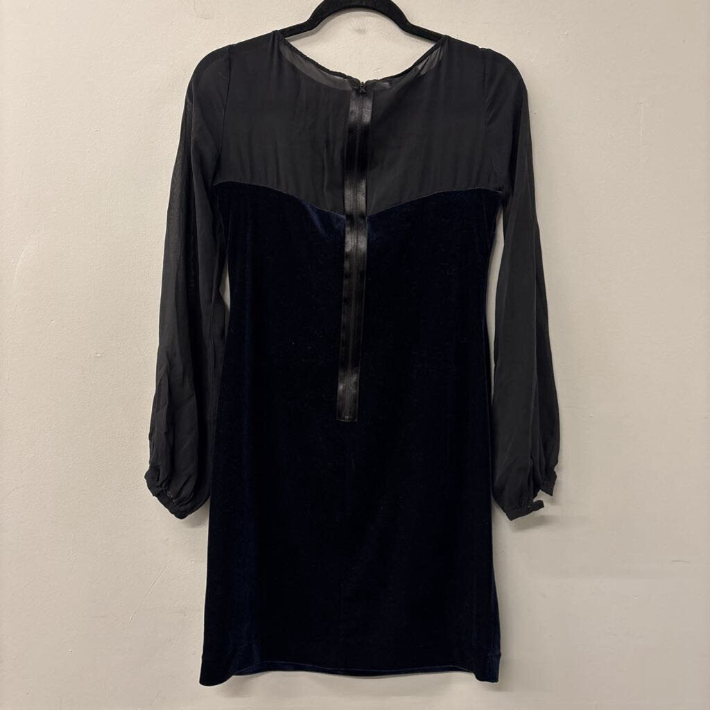 Donna Morgan Black Sheer Long Sleeve Blue Velvet Short Formal Dress 4