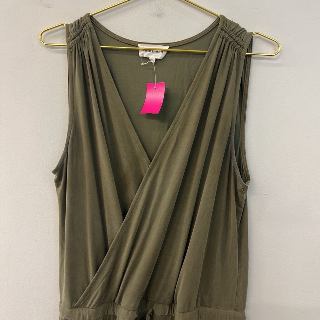 Heartloom Green Sleeveless Jumpsuit Large