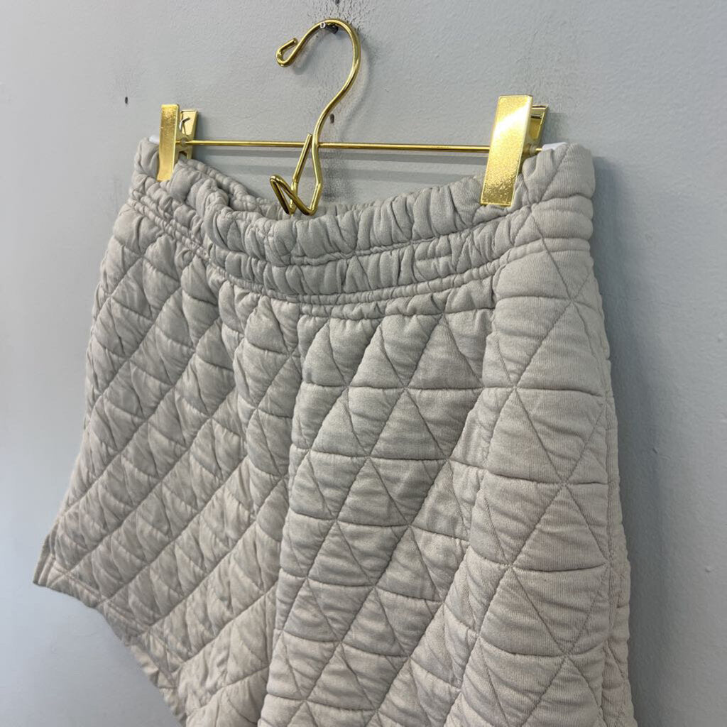 Things Between Cream Quilted High Waisted Shorts Small