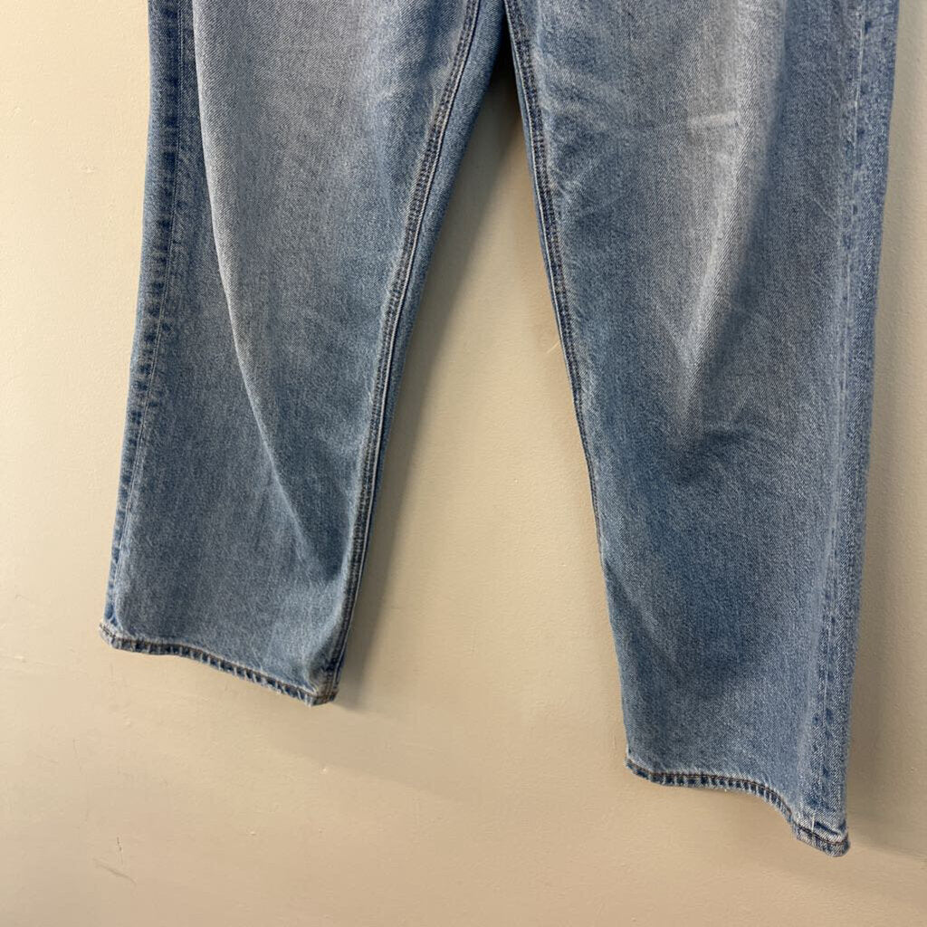 American Eagle Light Wash Wide Leg Mom Jeans 6 Short