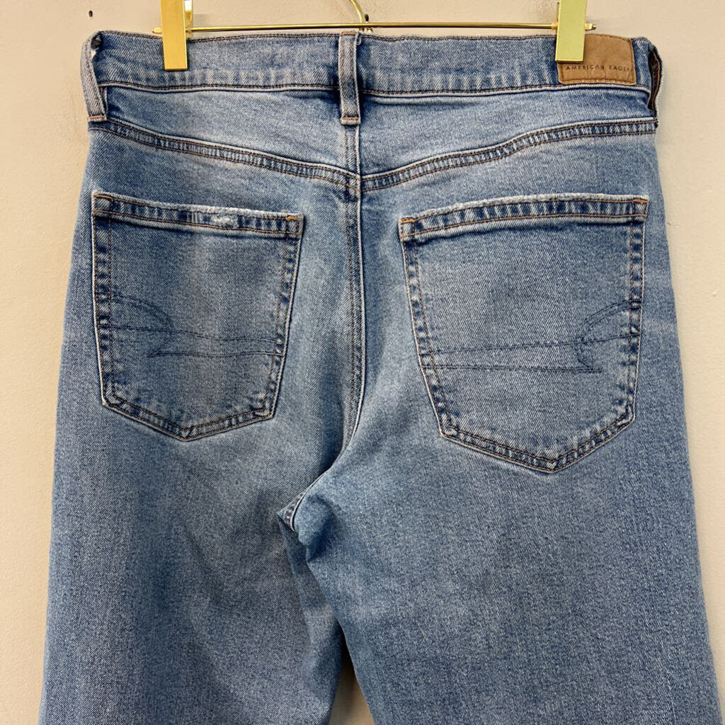 American Eagle Light Wash Wide Leg Mom Jeans 6 Short