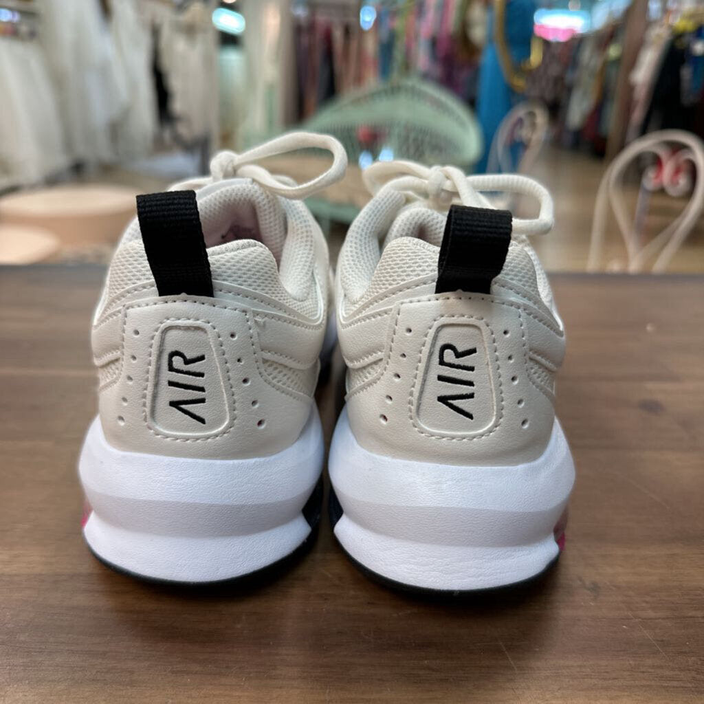 Nike Air Max AP Sneakers 7