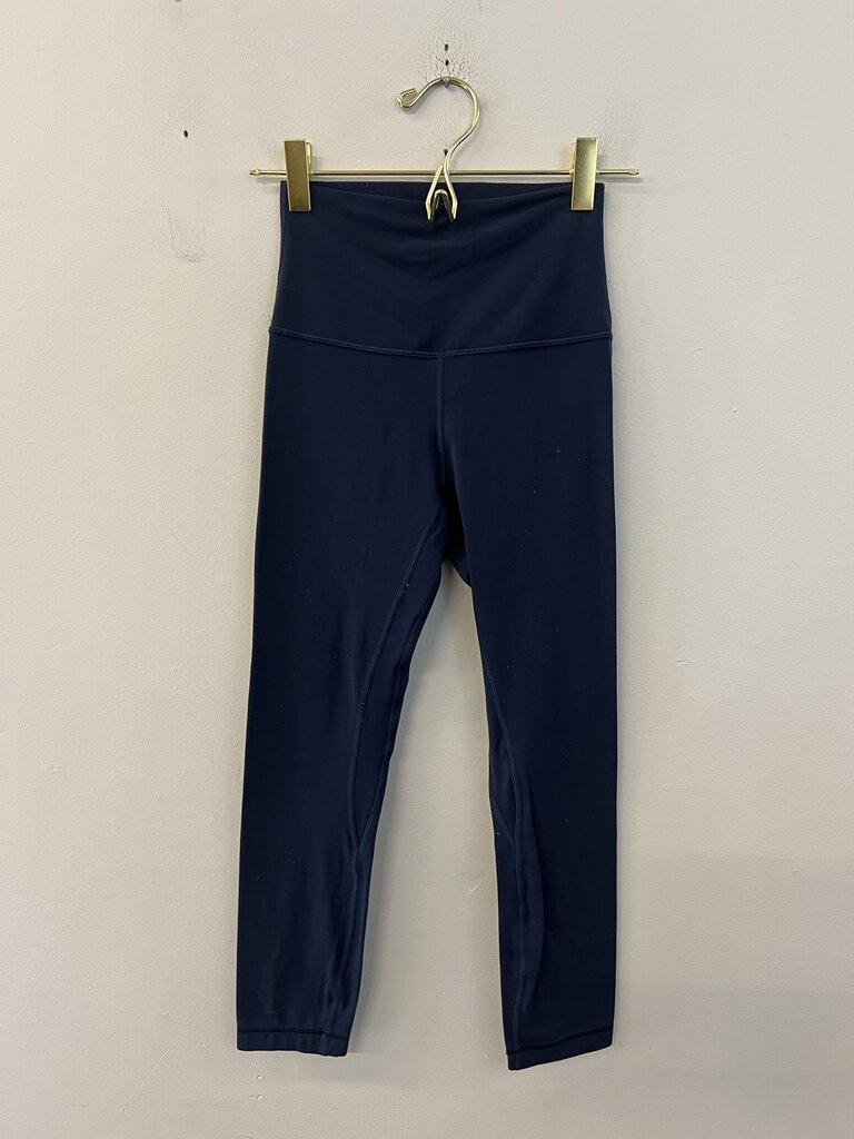 Lululemon Navy Cropped Leggings 2