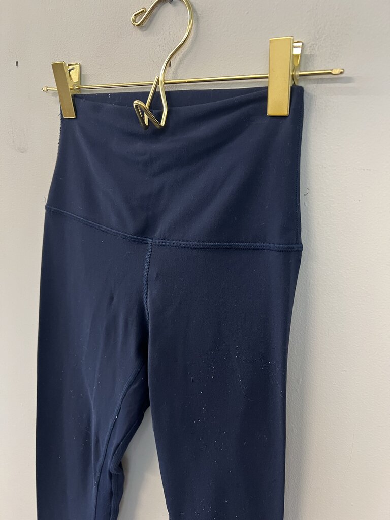 Lululemon Navy Cropped Leggings 2
