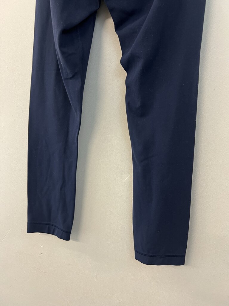 Lululemon Navy Cropped Leggings 2
