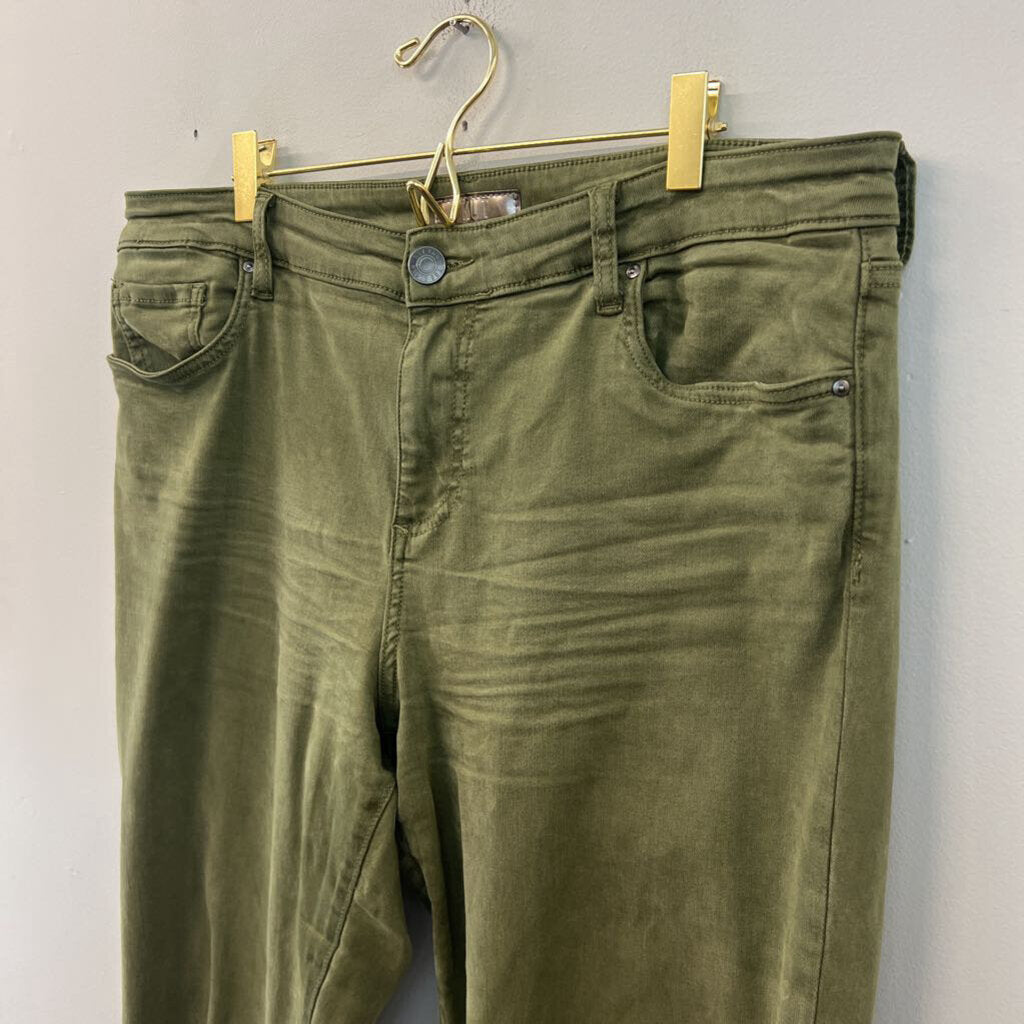 Kut Green Straight Leg Jeans 16