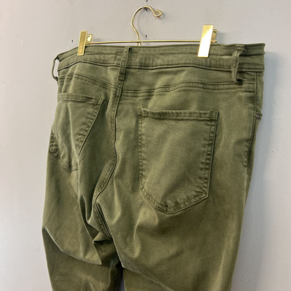 Kut Green Straight Leg Jeans 16