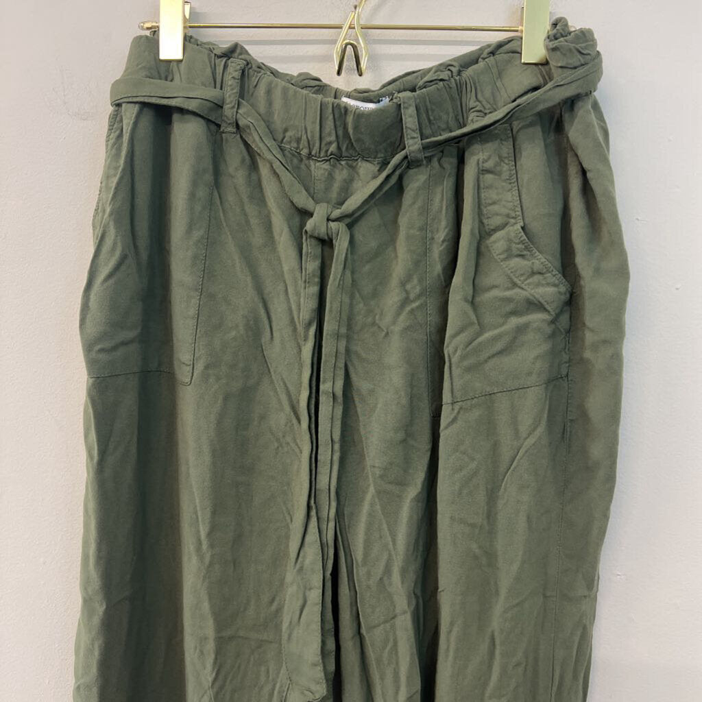 Crown and Ivy Green Tie Waist Pull On Pants 10