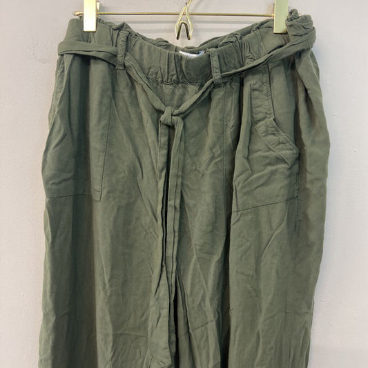 Crown and Ivy Green Tie Waist Pull On Pants 10