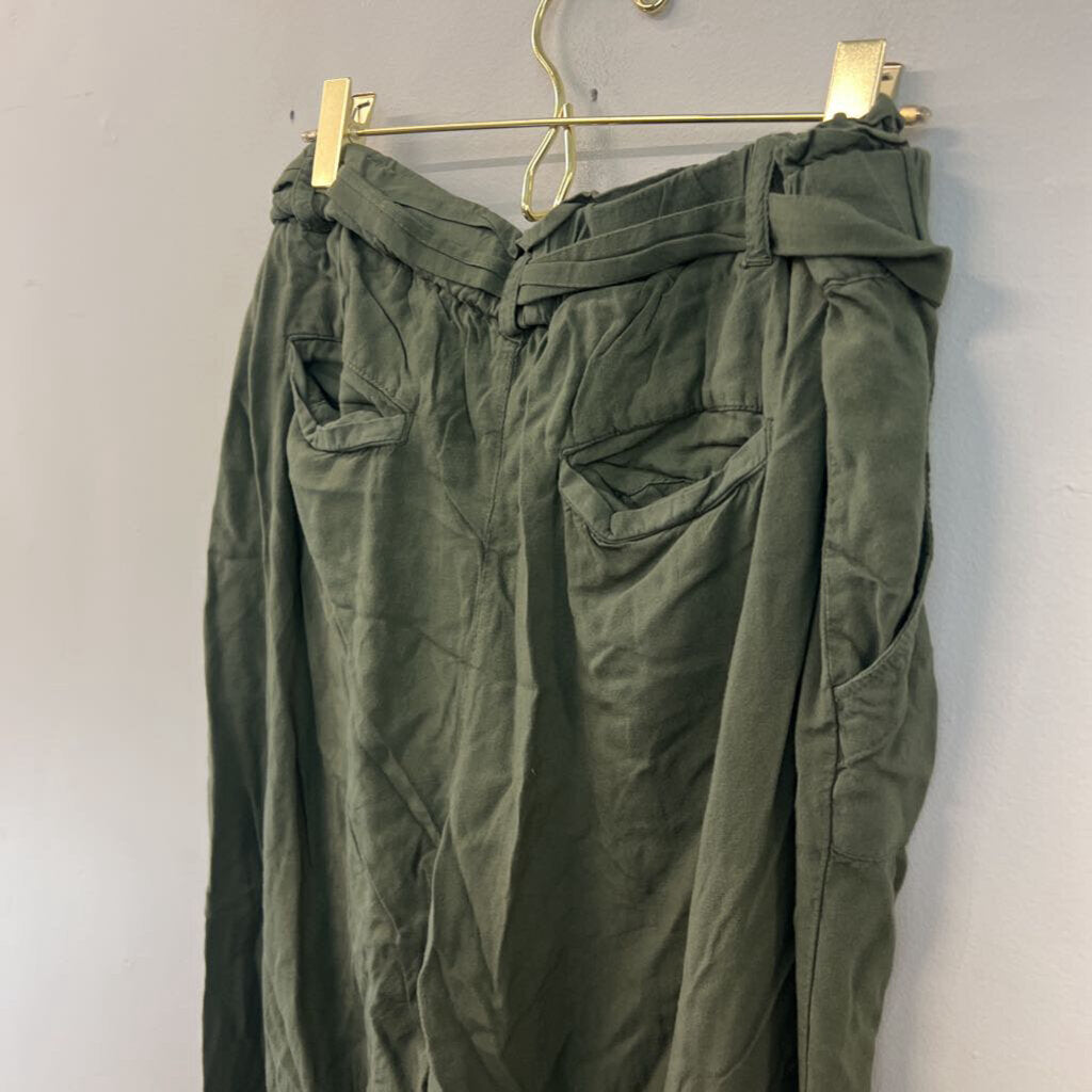 Crown and Ivy Green Tie Waist Pull On Pants 10
