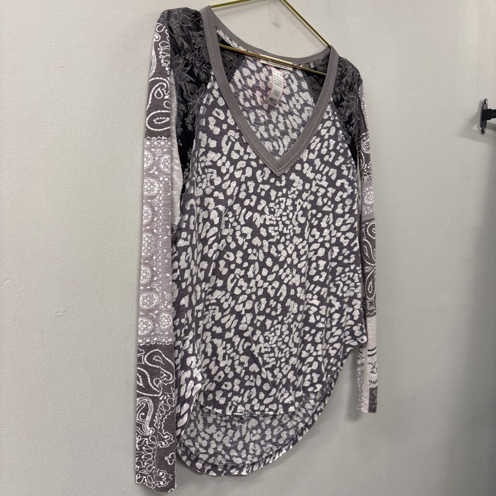 We The Free Mixed Print Long Sleeve Top Small