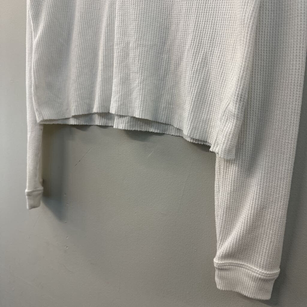 American Eagle Cropped Henley Long Sleeve Shirt Small