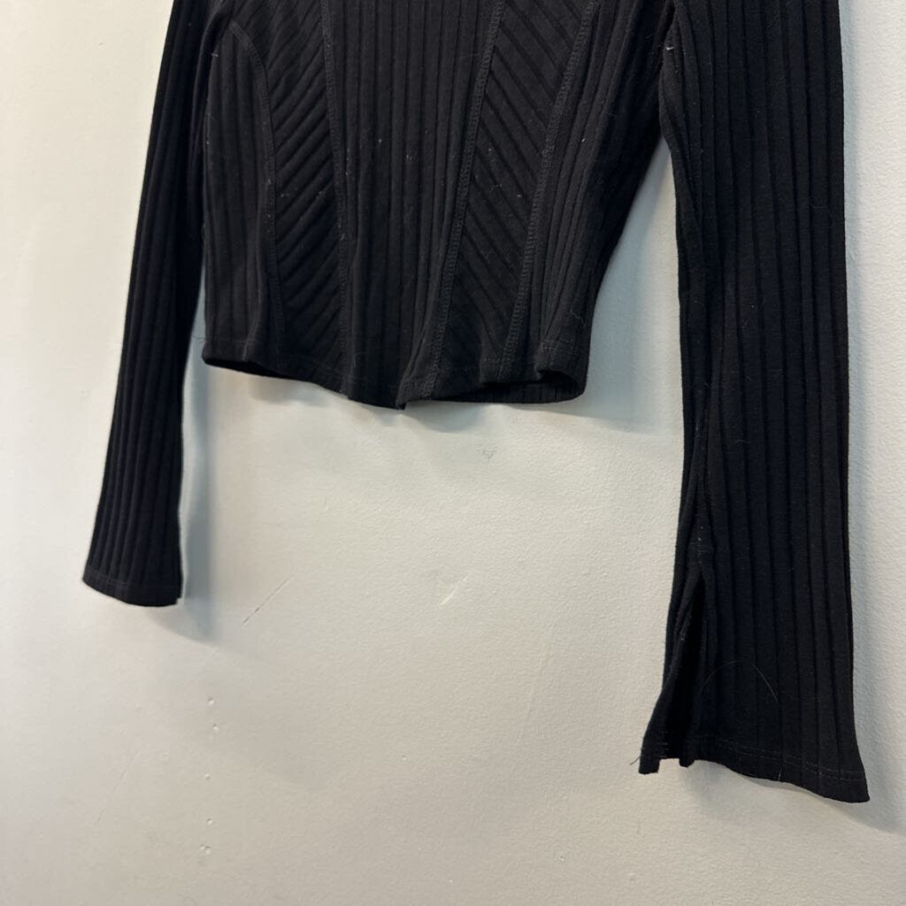 Altar'd State Cropped Ribbed Long Sleeve Tee Medium