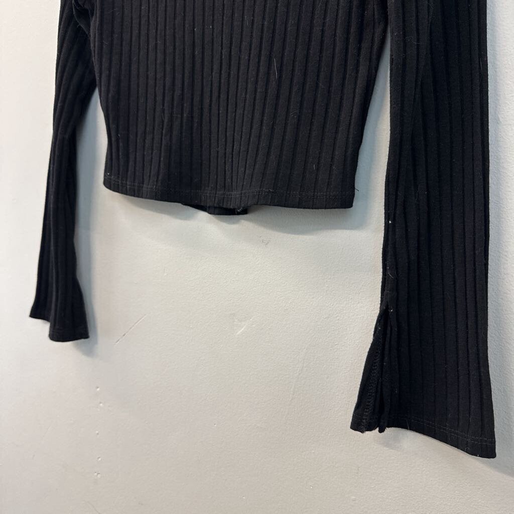Altar'd State Cropped Ribbed Long Sleeve Tee Medium