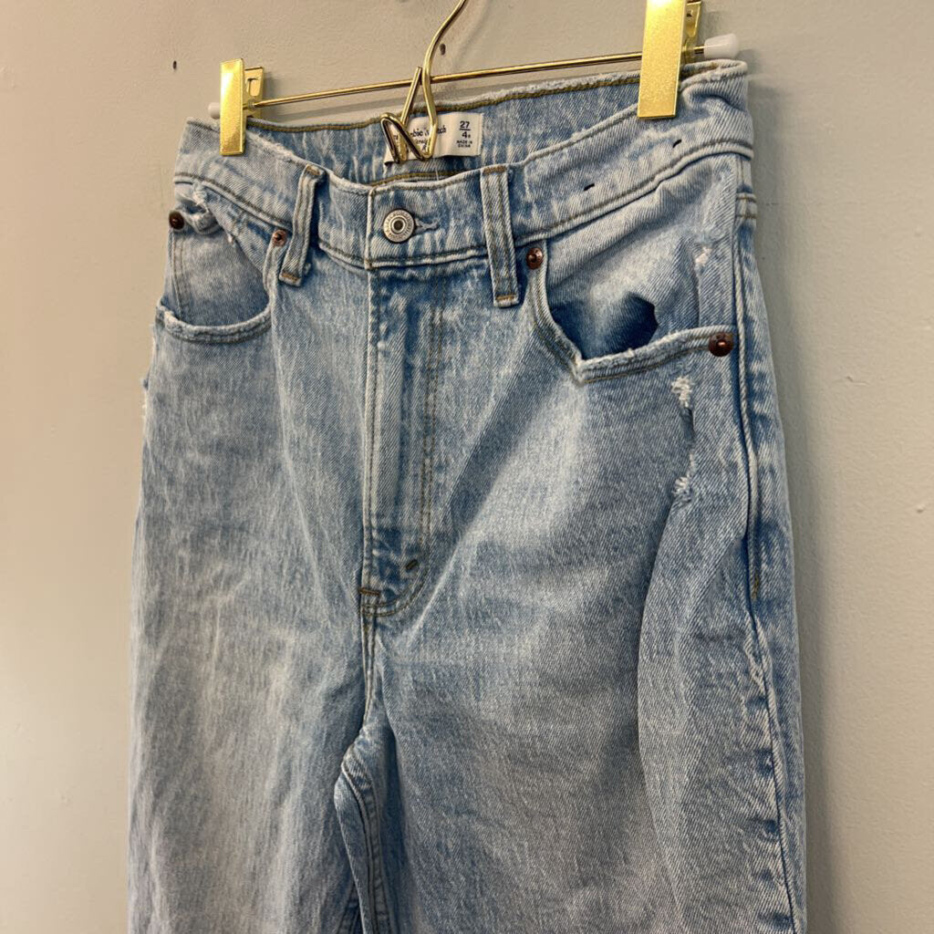 Abercrombie & Fitch 90s Straight Ultra High Rise 27