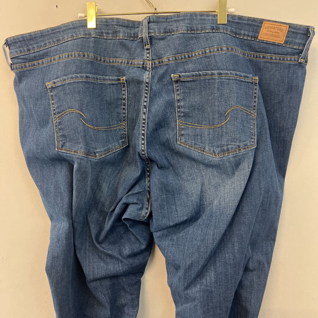 Levi Strauss Mid Rise Capri 28W