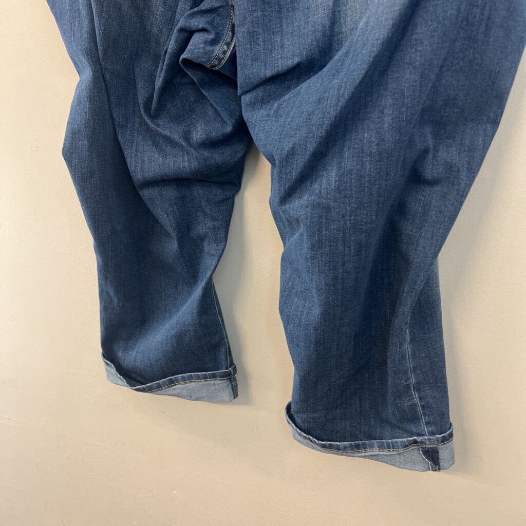 Levi Strauss Mid Rise Capri 28W