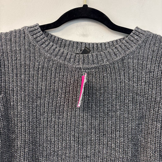 Banana Republic Crew Neck Sweater Small
