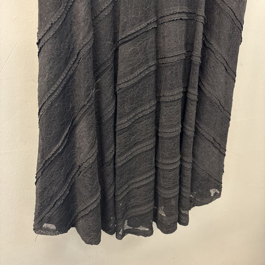 Sangria Tiered Lace Short Sleeve Dress 14