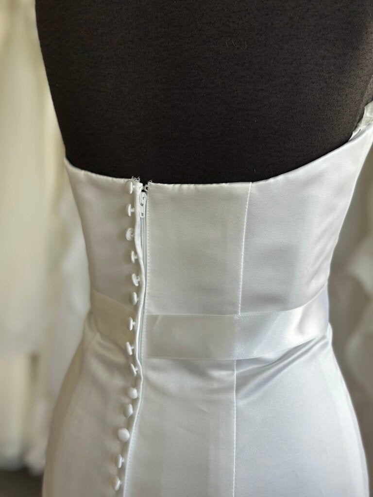 David's Bridal Satin Strapless Wedding Gown 8