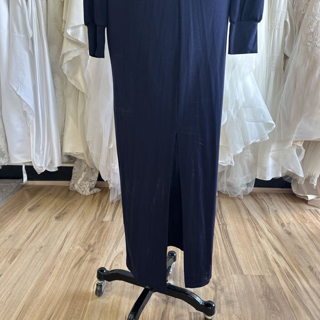Pretty Garden Navy Long Sleeve Fitted Long Formal Dress Medium