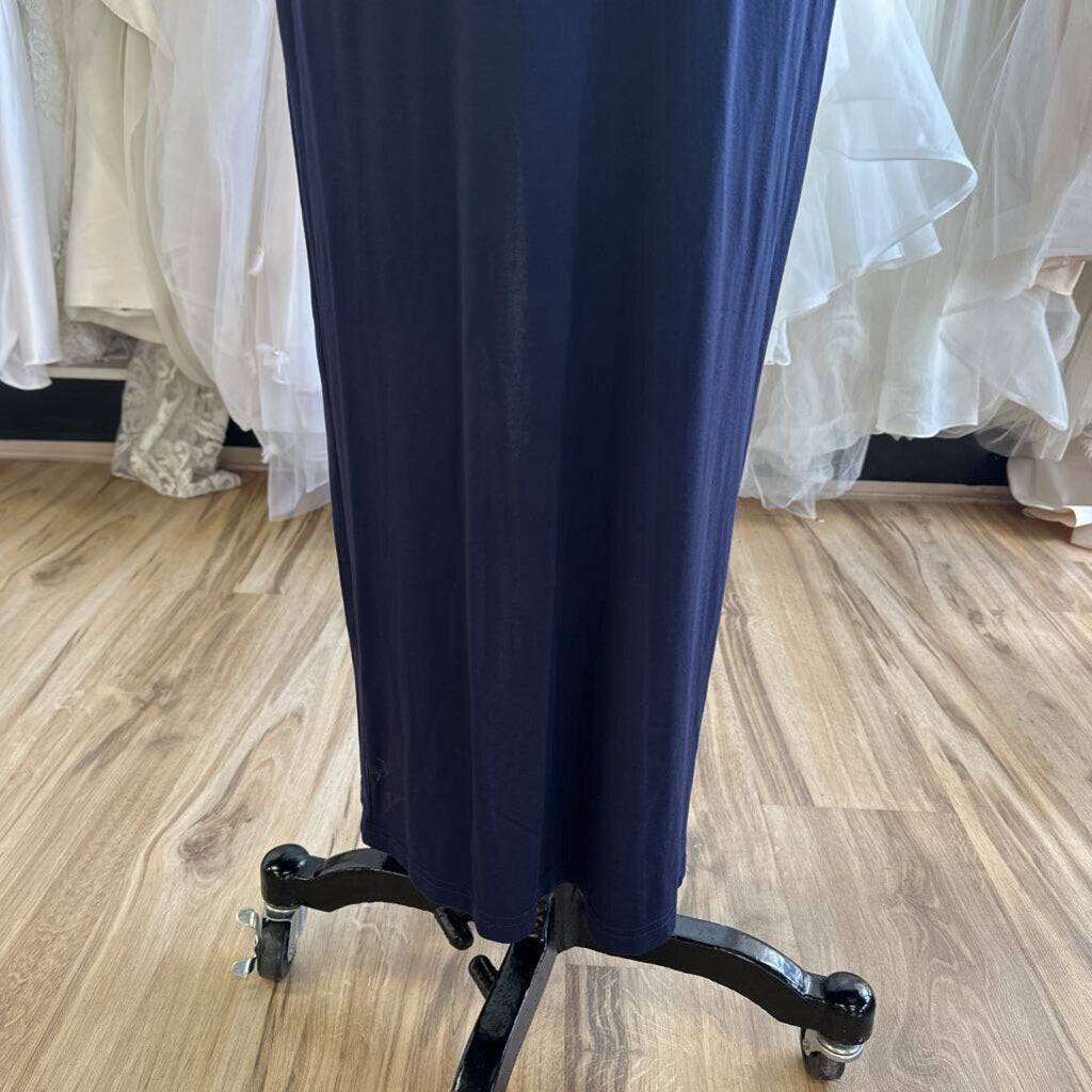 Pretty Garden Navy Long Sleeve Fitted Long Formal Dress Medium