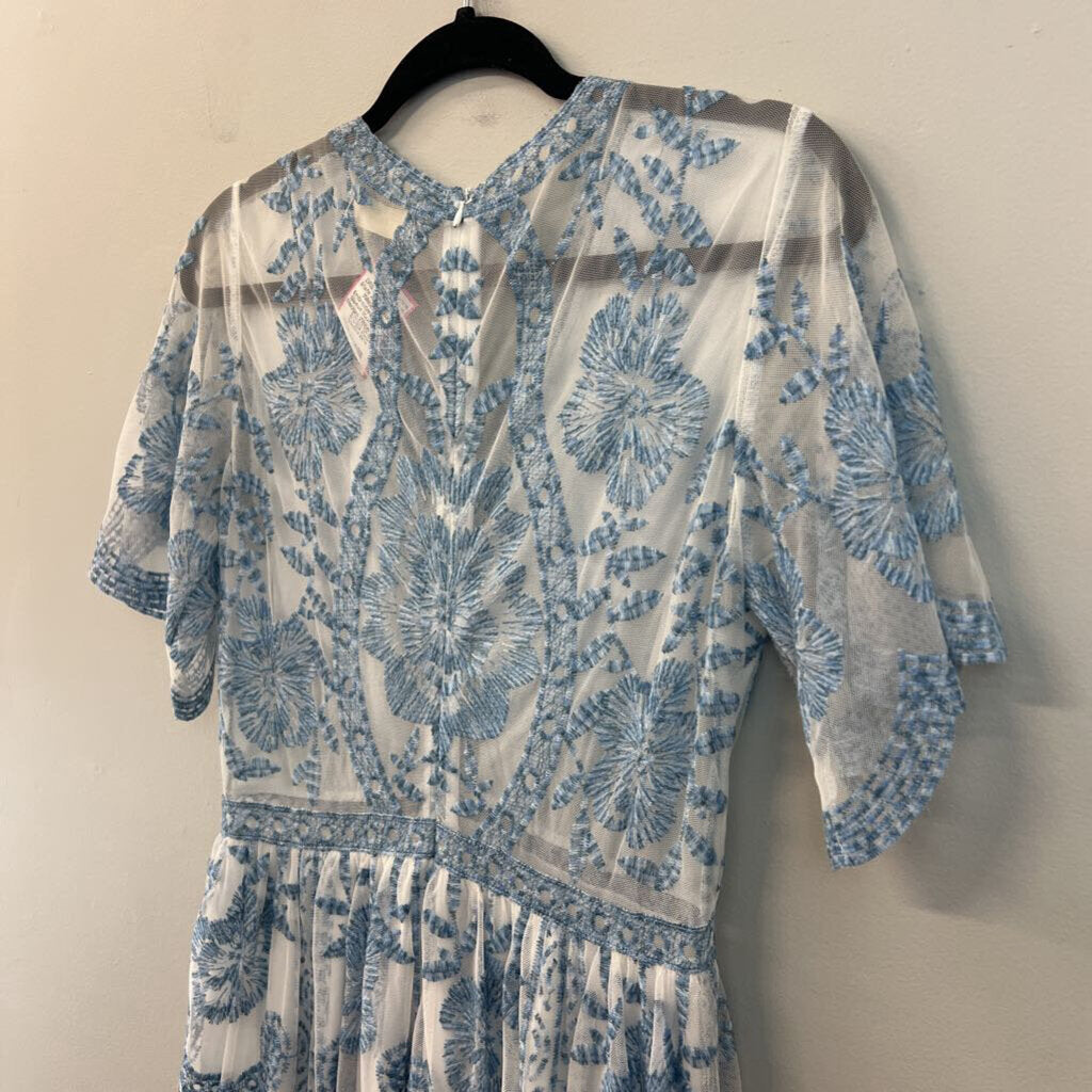 Altar'd State White/ Blue Embroidered Short Sleeve Maxi Dress Medium