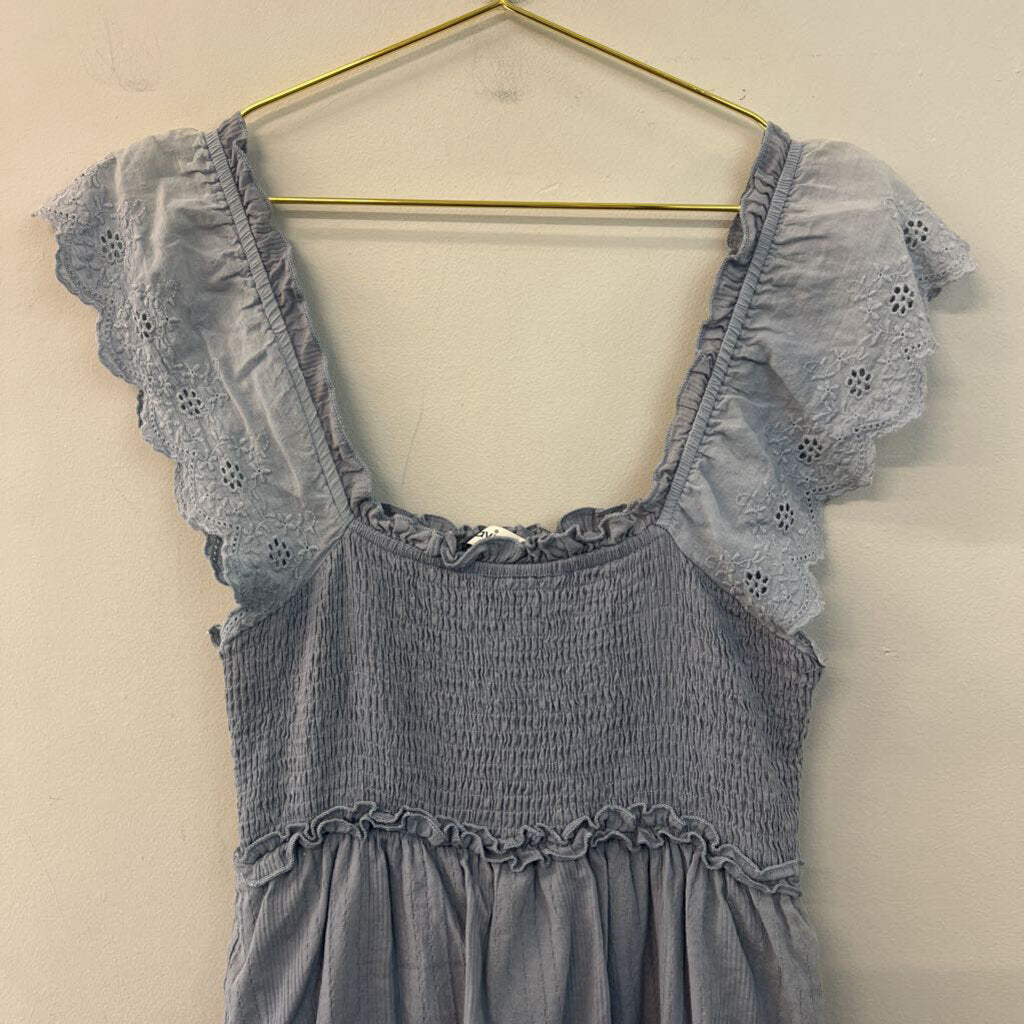 Davi and Dani Blue Eyelet Short Sleeve Tiered Skirt Maxi Dress Medium