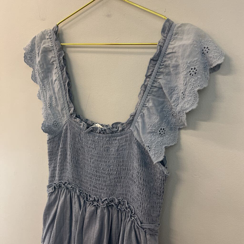 Davi and Dani Blue Eyelet Short Sleeve Tiered Skirt Maxi Dress Medium