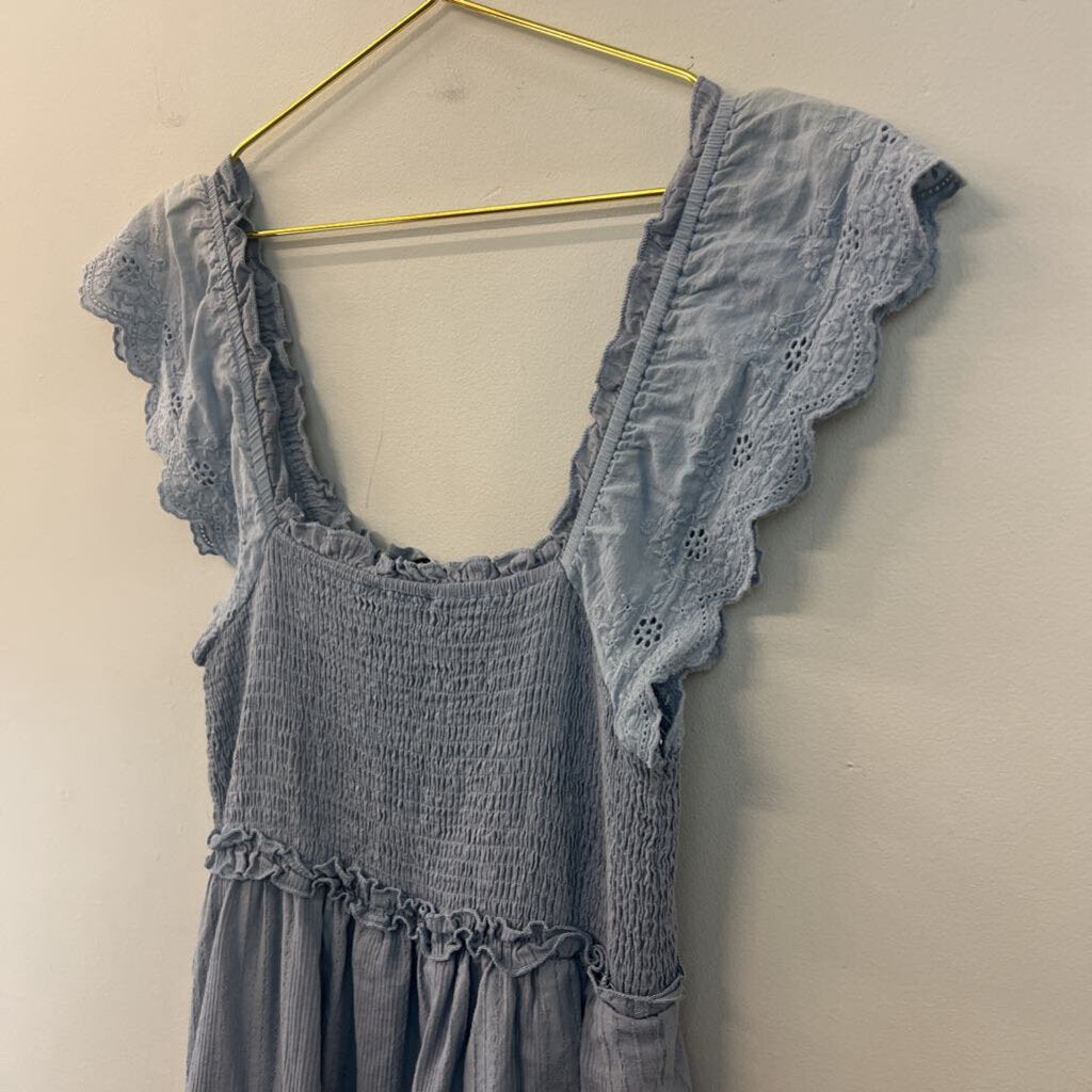Davi and Dani Blue Eyelet Short Sleeve Tiered Skirt Maxi Dress Medium